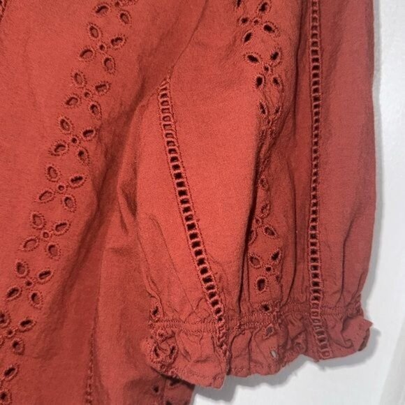 Universal Thread Womens Eyelet Blouse Size M Rust Color - Picture 6 of 9
